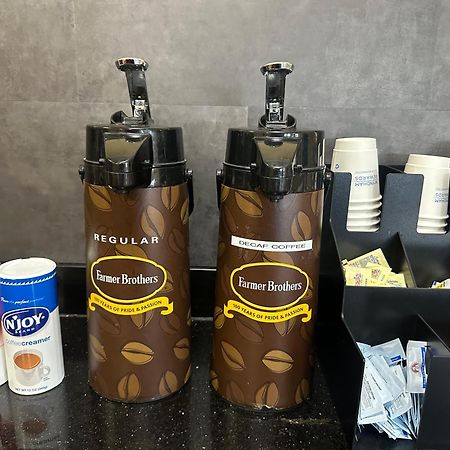Hotel Super 8 By Wyndham Richfield Cleveland Zewnętrze zdjęcie
