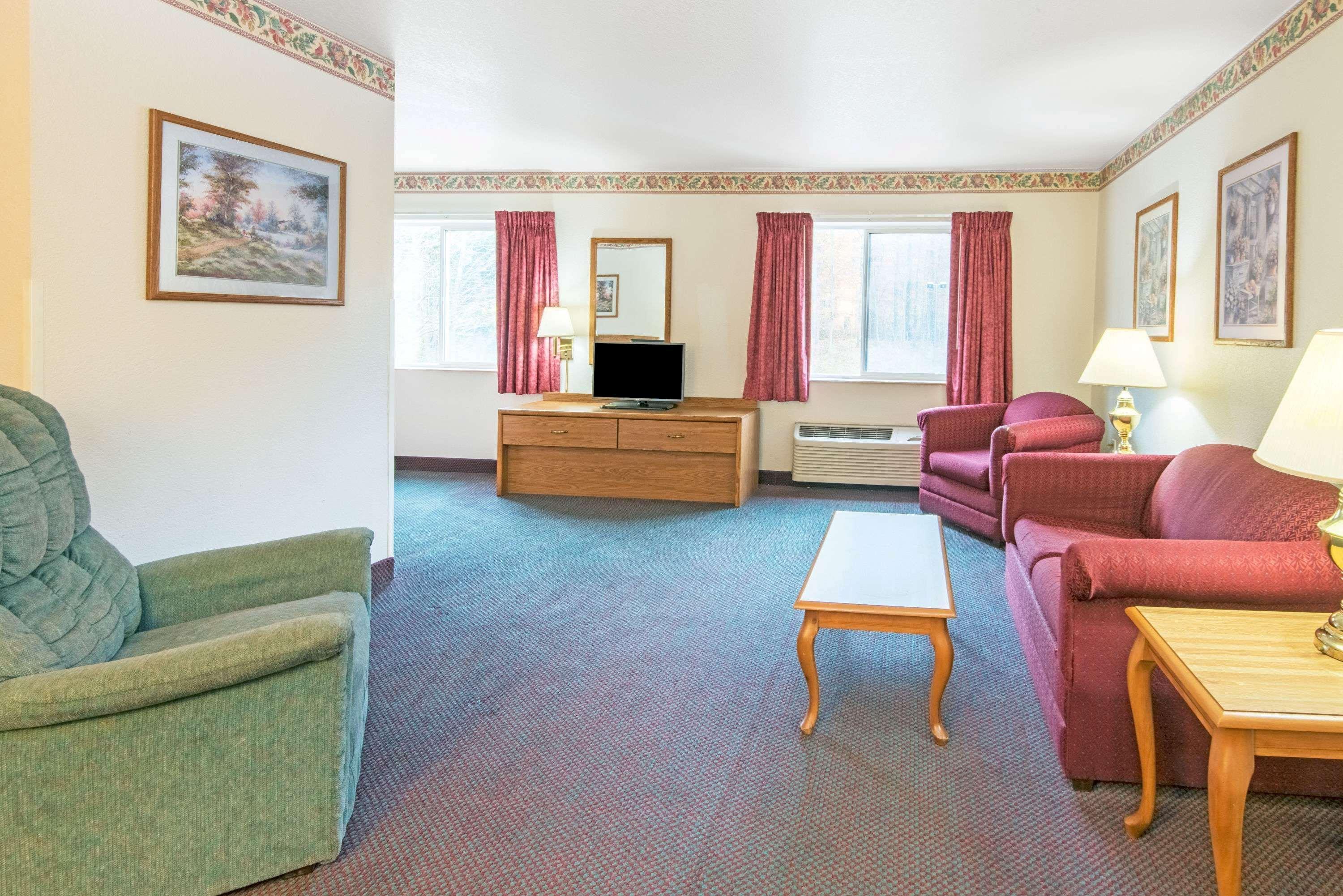Hotel Super 8 By Wyndham Richfield Cleveland Zewnętrze zdjęcie